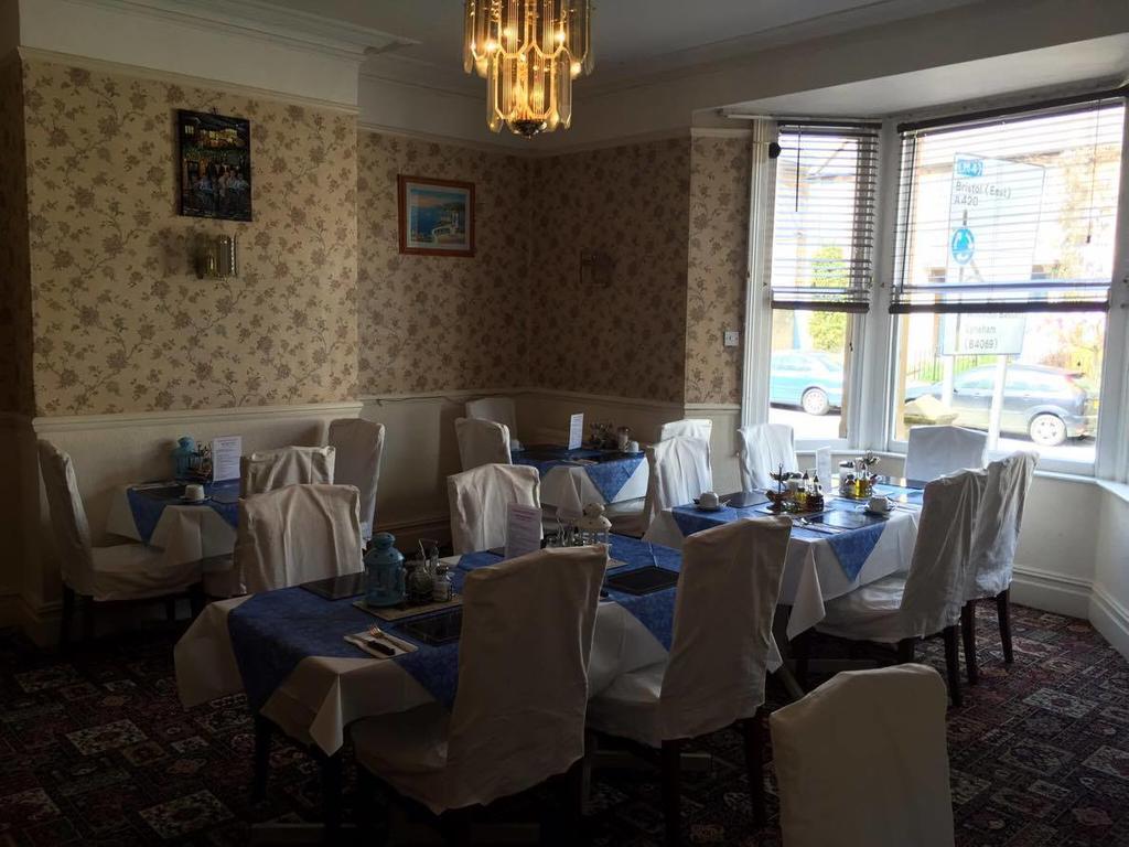 The Pines Guest Accommodation Τσίπενχαμ Εξωτερικό φωτογραφία