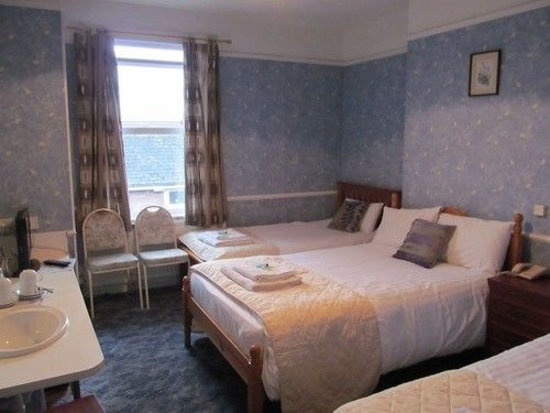 The Pines Guest Accommodation Τσίπενχαμ Εξωτερικό φωτογραφία